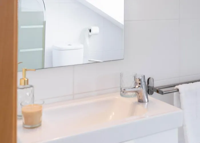 Surfhouse Albergue *